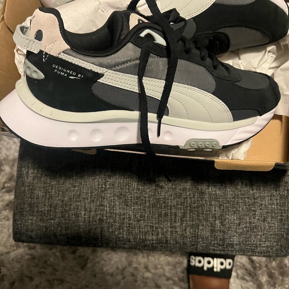 Mens Shoes - Picture 6 of 6